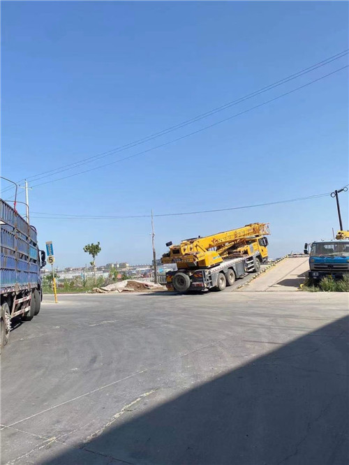 湖口县25吨吊车的租赁价格大概是多少？